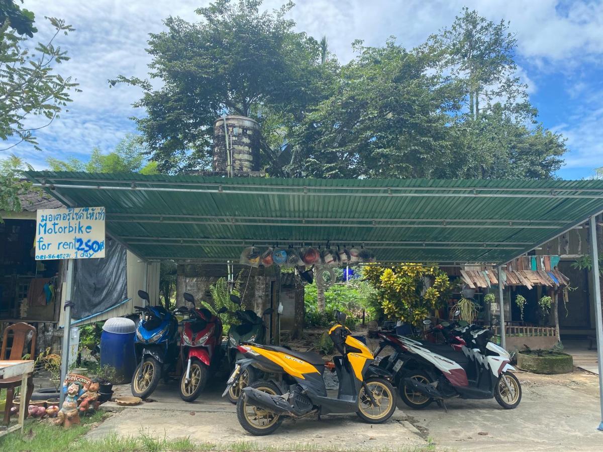 Baan Rabieng Talay Homestayบ้านระเบียงทะเล โฮมสเตย์เกาะกูด Ko Kut ภายนอก รูปภาพ